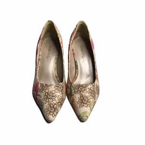 Cobrizi Floral Pumps